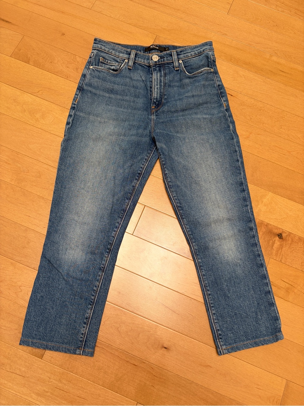 High-Rise Cropped Women's Jeans in Medium Blue